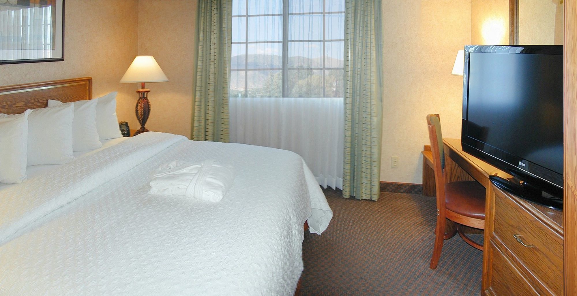 Embassy Suites By Hilton Flagstaff Rom bilde